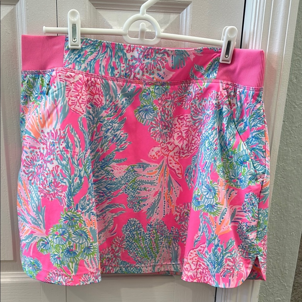 Lilly Pulitzer Luxletic Runaround Skort. Size M. Like new.